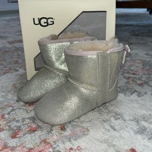 Ugg Boots size 4-5 baby/toddler